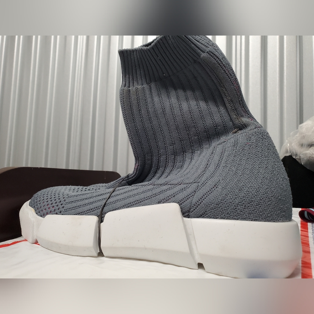 Nwob sz 36 Elena iachi sock booties